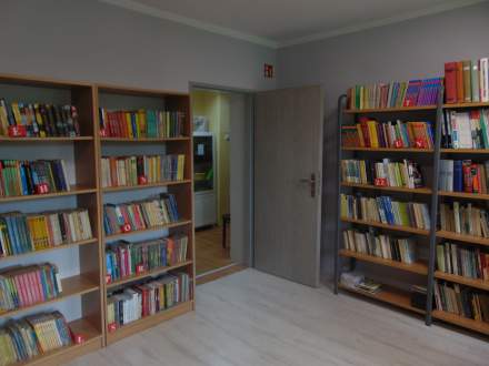Bąków - biblioteka