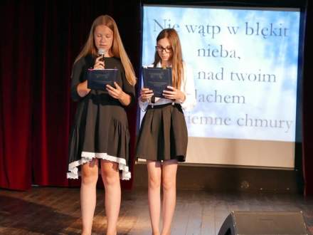 Zakończenie roku szkolnego klas III gimnazjum w Strumieniu