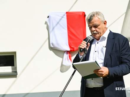 Przemówienia podczas uroczystego odsłonięcia tablicy