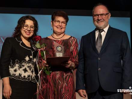 Obchody 11 listopada w Strumieniu złożenie gratulacji zasłużonym