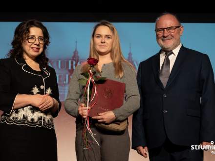 Obchody 11 listopada w Strumieniu - złożenie gratulacji zasłużonym