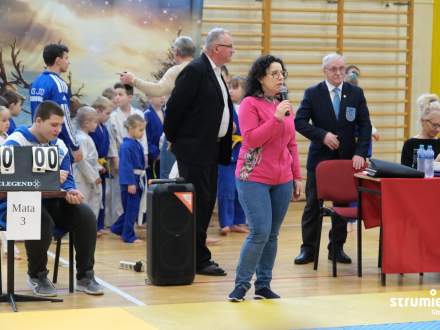 Anna Grygierek Burmistrz Strumienia  otwiera turniej