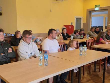 Zebranie wiejskie w Drogomyślu