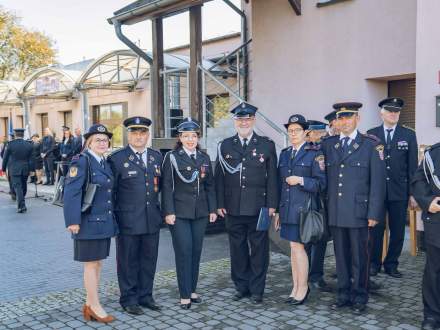 Goście jubileuszu z Serbii wraz z Burmistrz Strumienia Anną Grygierek i Przewodniczącym Rady Miejskiej Czesławem Greniem