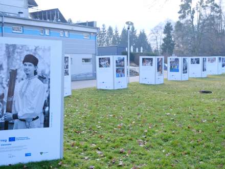 Wystawa fotografii z Festiwalu Fujarystów w słowackich Čičmanach