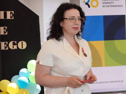 Burmistrz Anna Grygierek uhonorowana Medalem Komisji Edukacji Narodowej