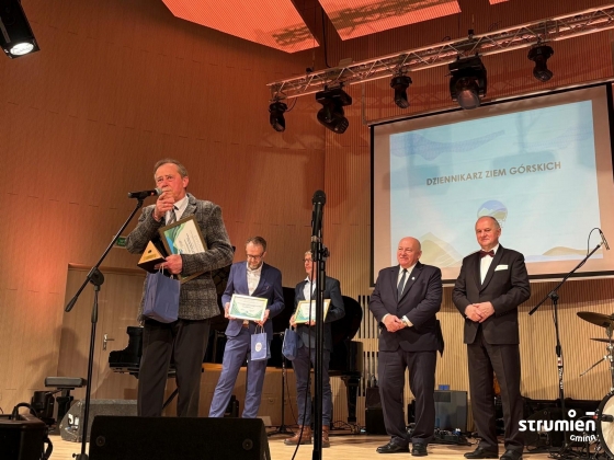 Przemawia laureat w kategorii Dziennikarz Ziem Górskich - Andrzej Ochodek